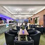 Swan River Hotel