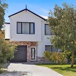 Bassendean Bliss By Swan Bnb Management