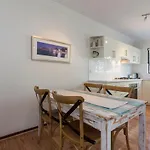 Cottesloe Sea Salt Abode - Executive Escapes