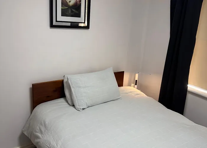 Room In Morley