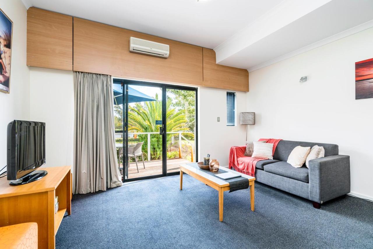 9 Fine Rest 1br Spaparkingpool Apartment Perth