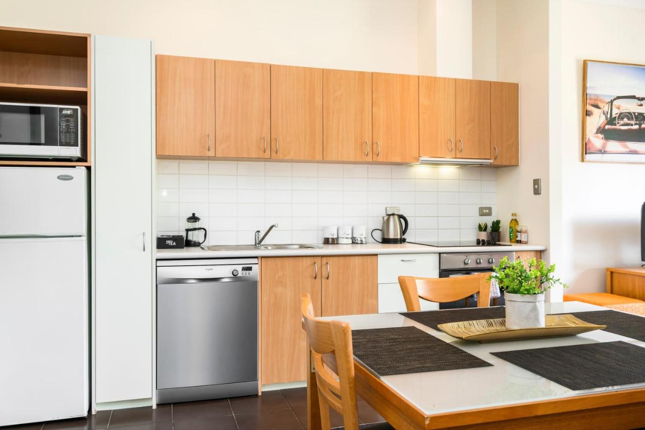 9 Fine Rest 1br Spaparkingpool Apartment Perth
