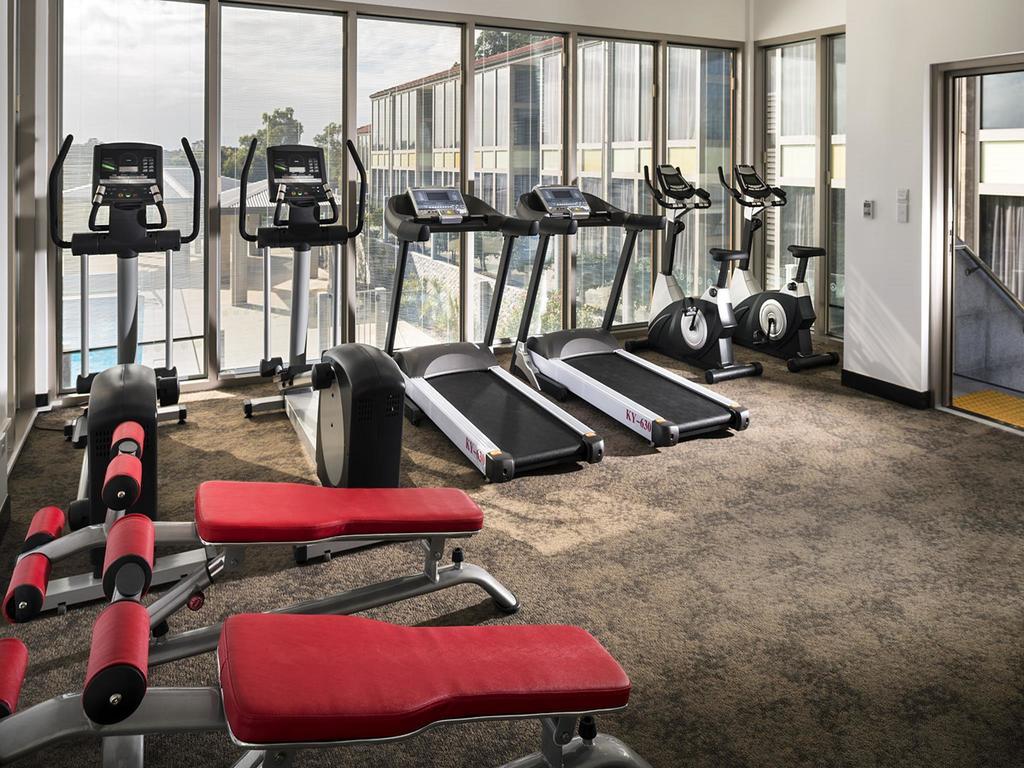 Swan River Hotel 4*