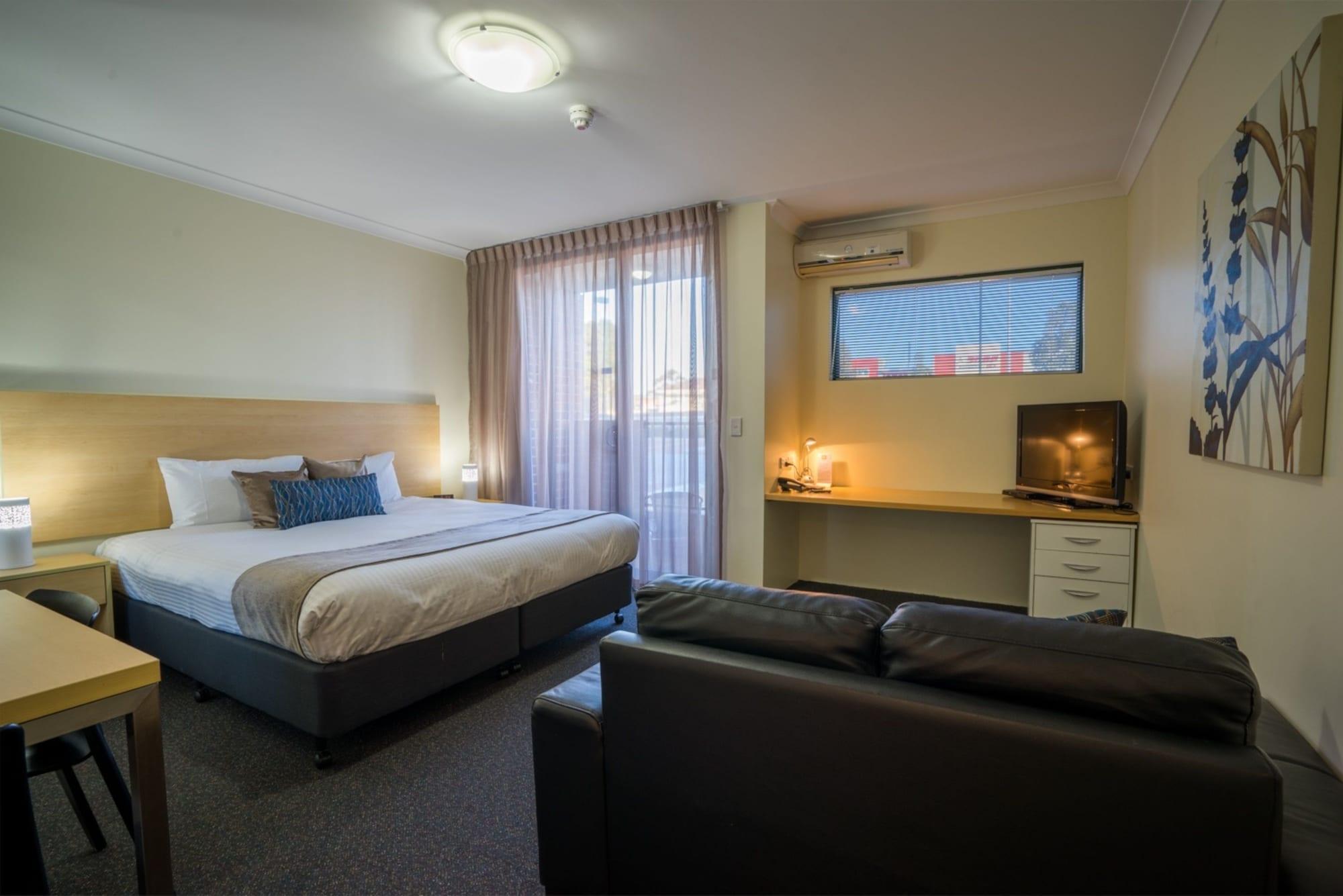 Ascot Official Aparthotel