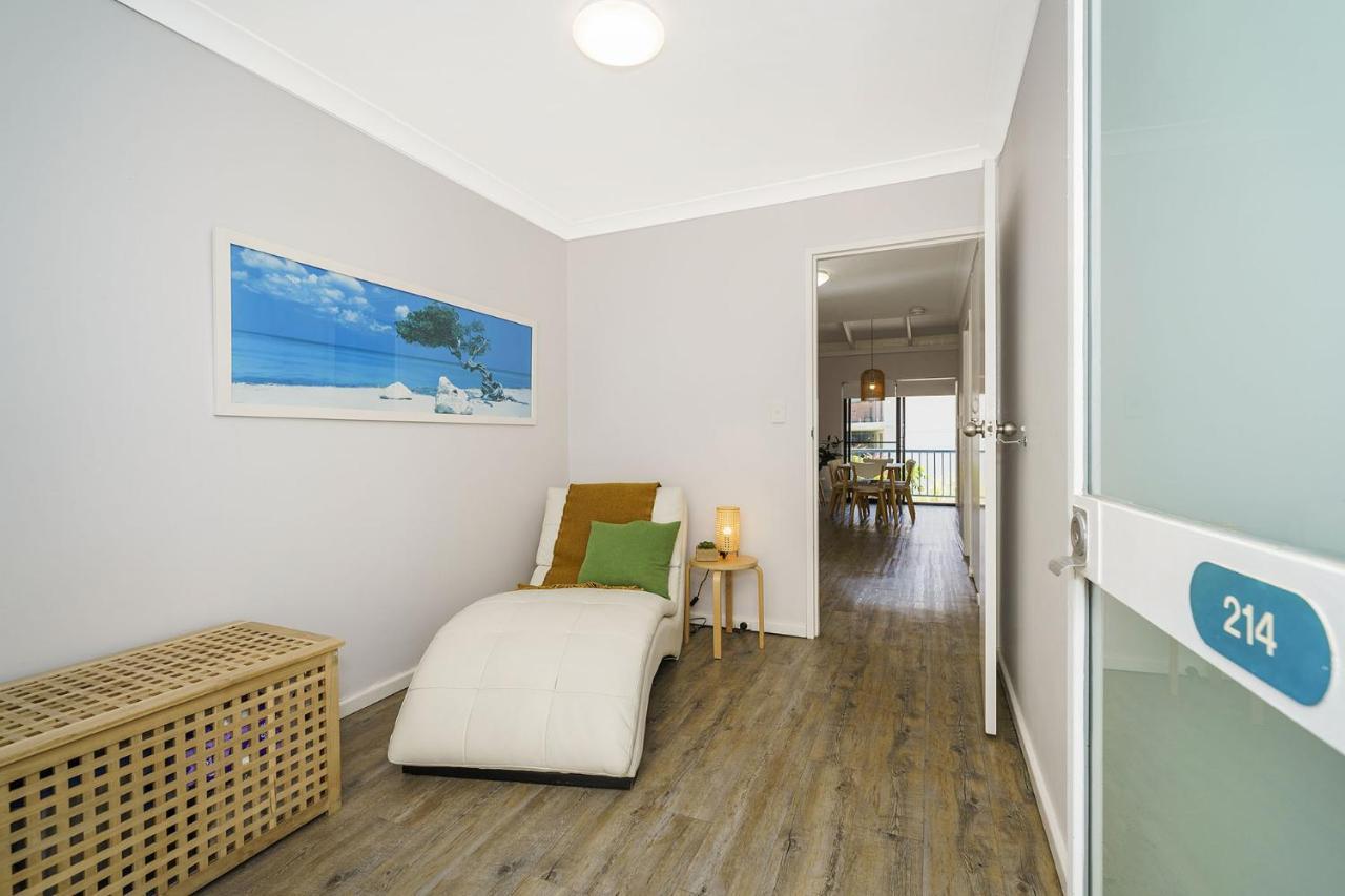 Apartment Pad - Walk To The