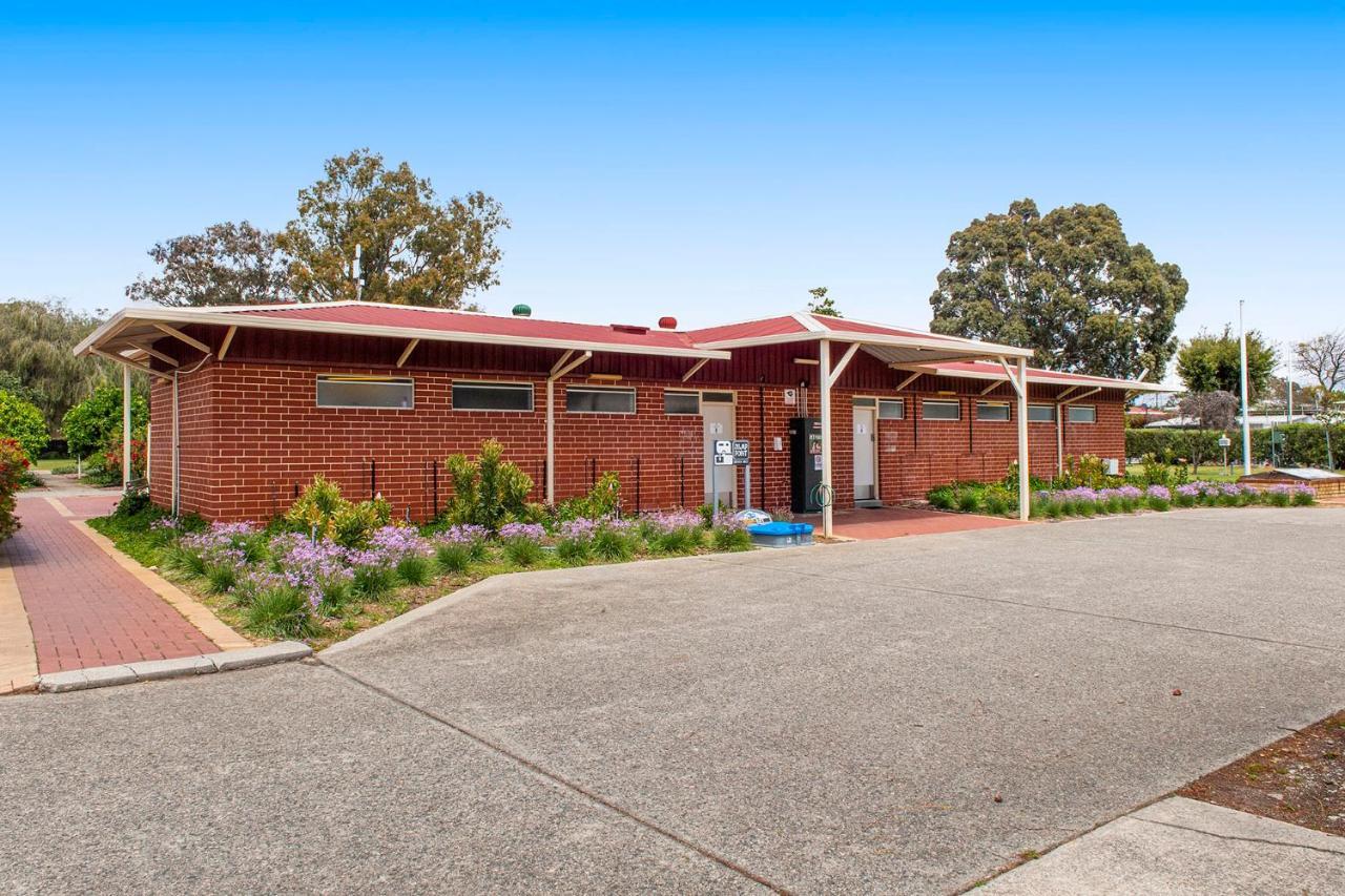Banksia Tourist Park Holiday park