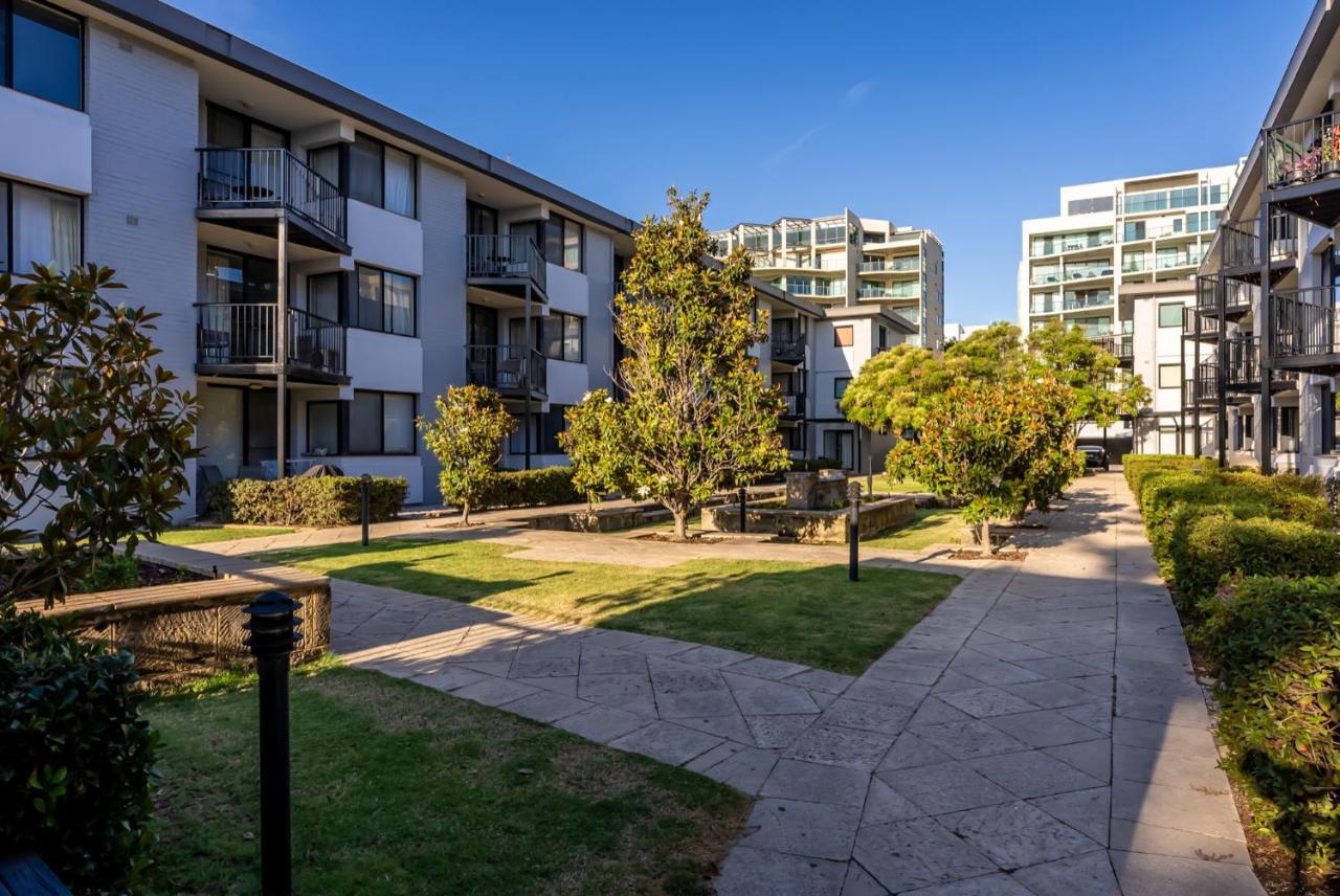 Riverside Elegance 1br 1ba * Perth