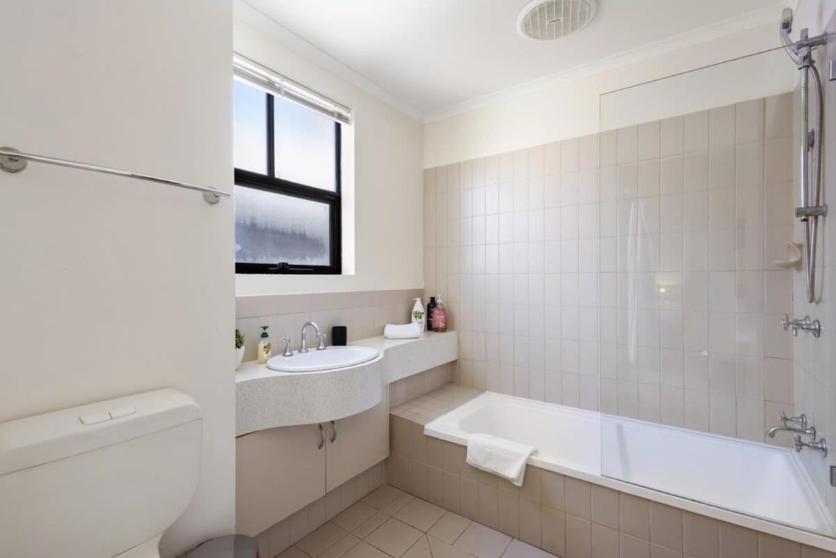 Comfortable In Northbridge Wtih Pool & Wifi * Perth