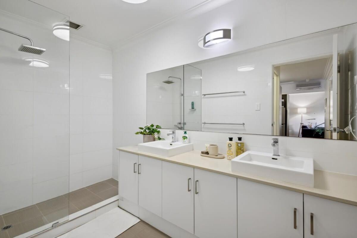 Fabulous In Northbridge With Pool & Wifi Apartment Perth