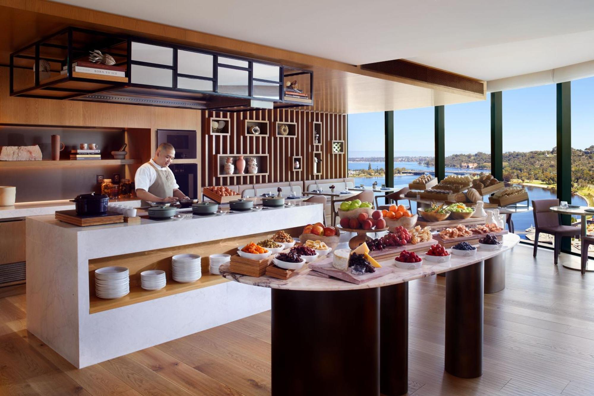 The Ritz-carlton,