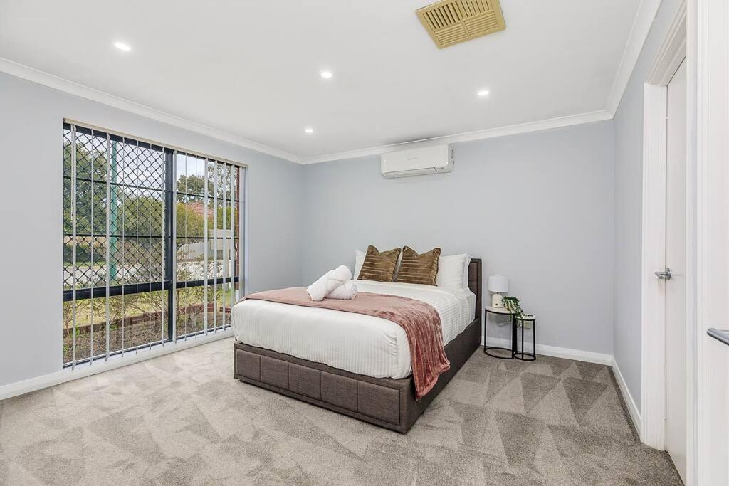 Holiday home Saint Hidden Gem! *