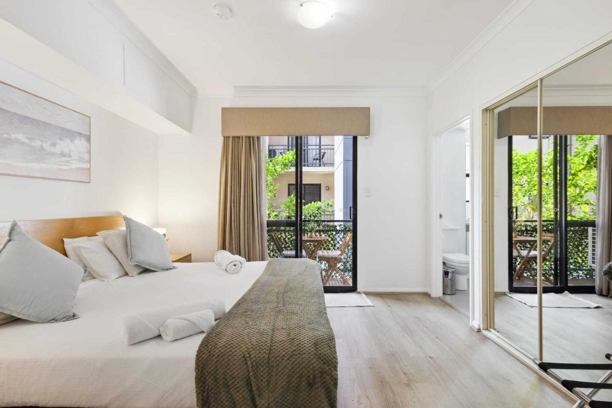 Sleek Northbridge Getaway Perth