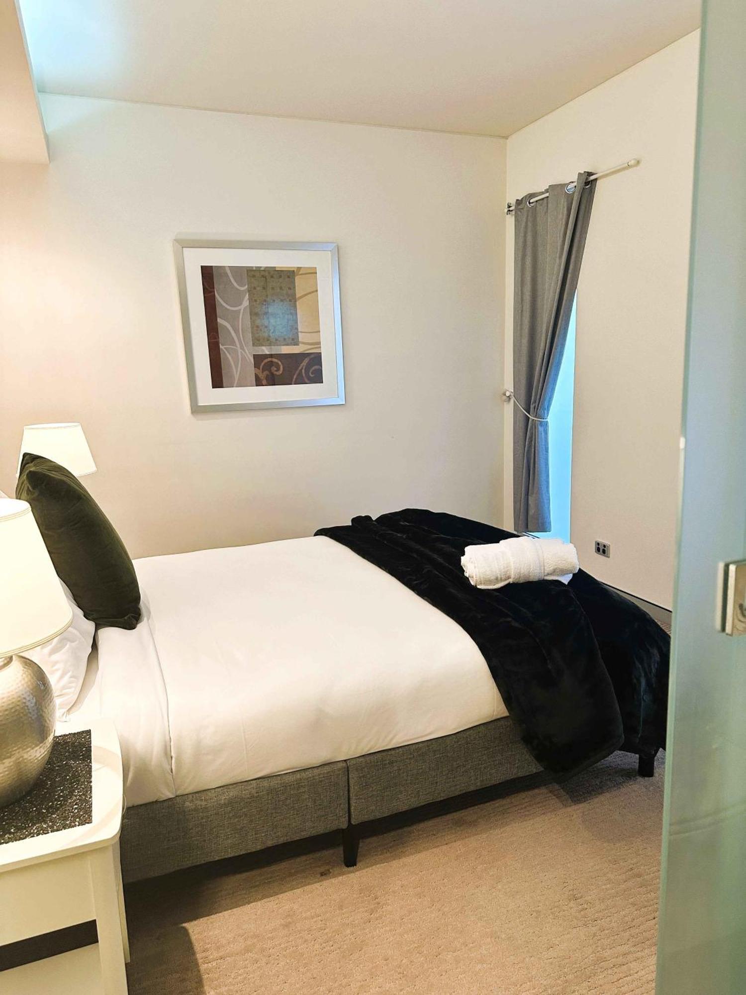 114 Incredible Cbd Swanriver Prkg Apartment Perth