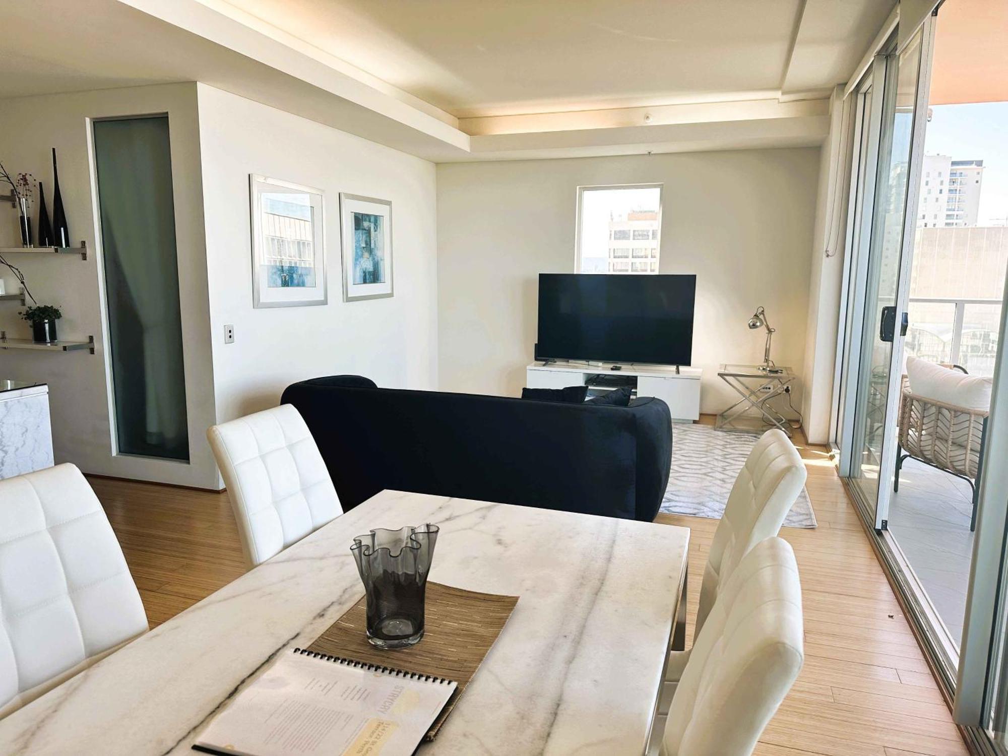 114 Incredible Cbd Swanriver Prkg