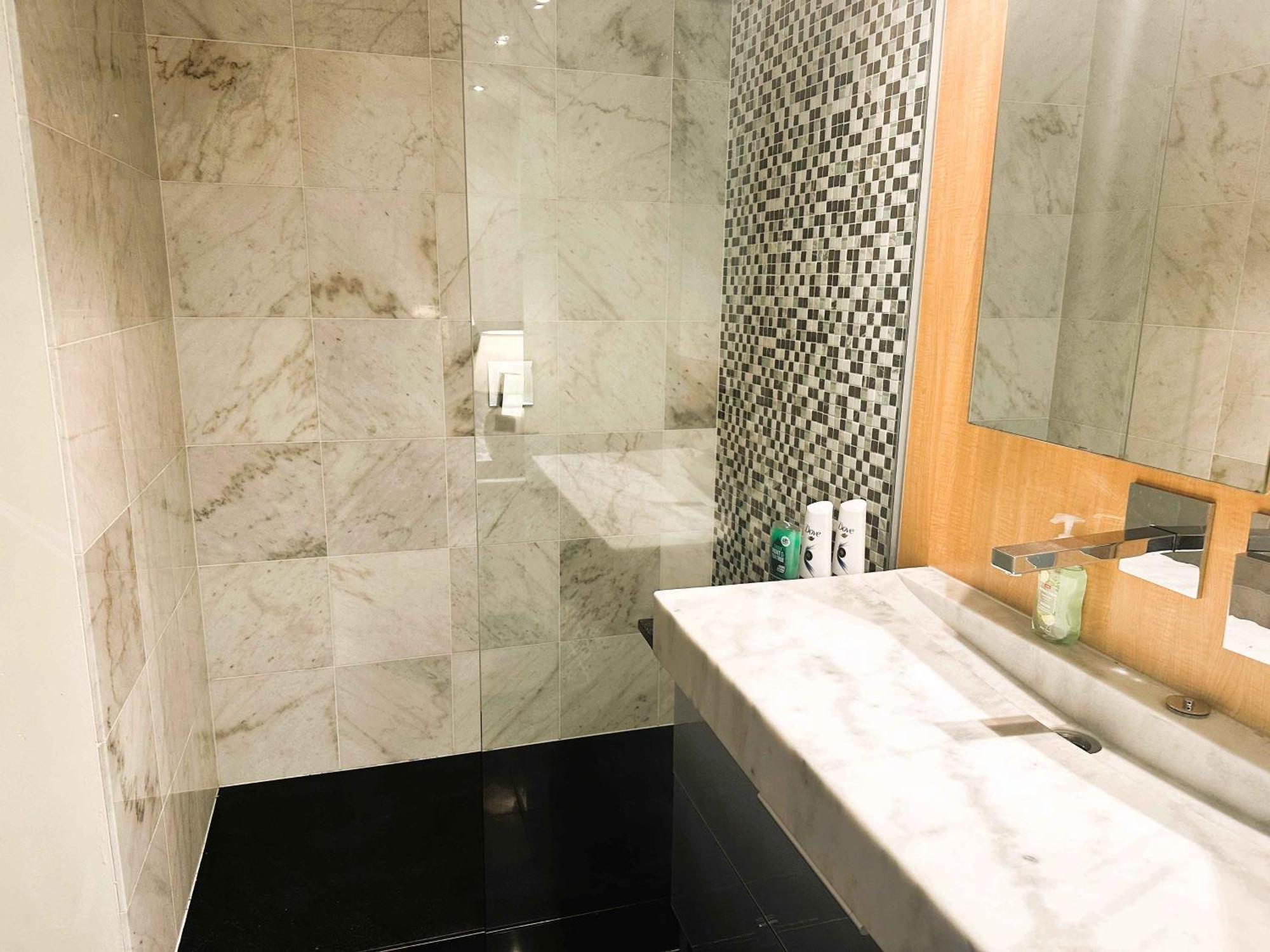 Apartment 114 Incredible Cbd Swanriver Prkg