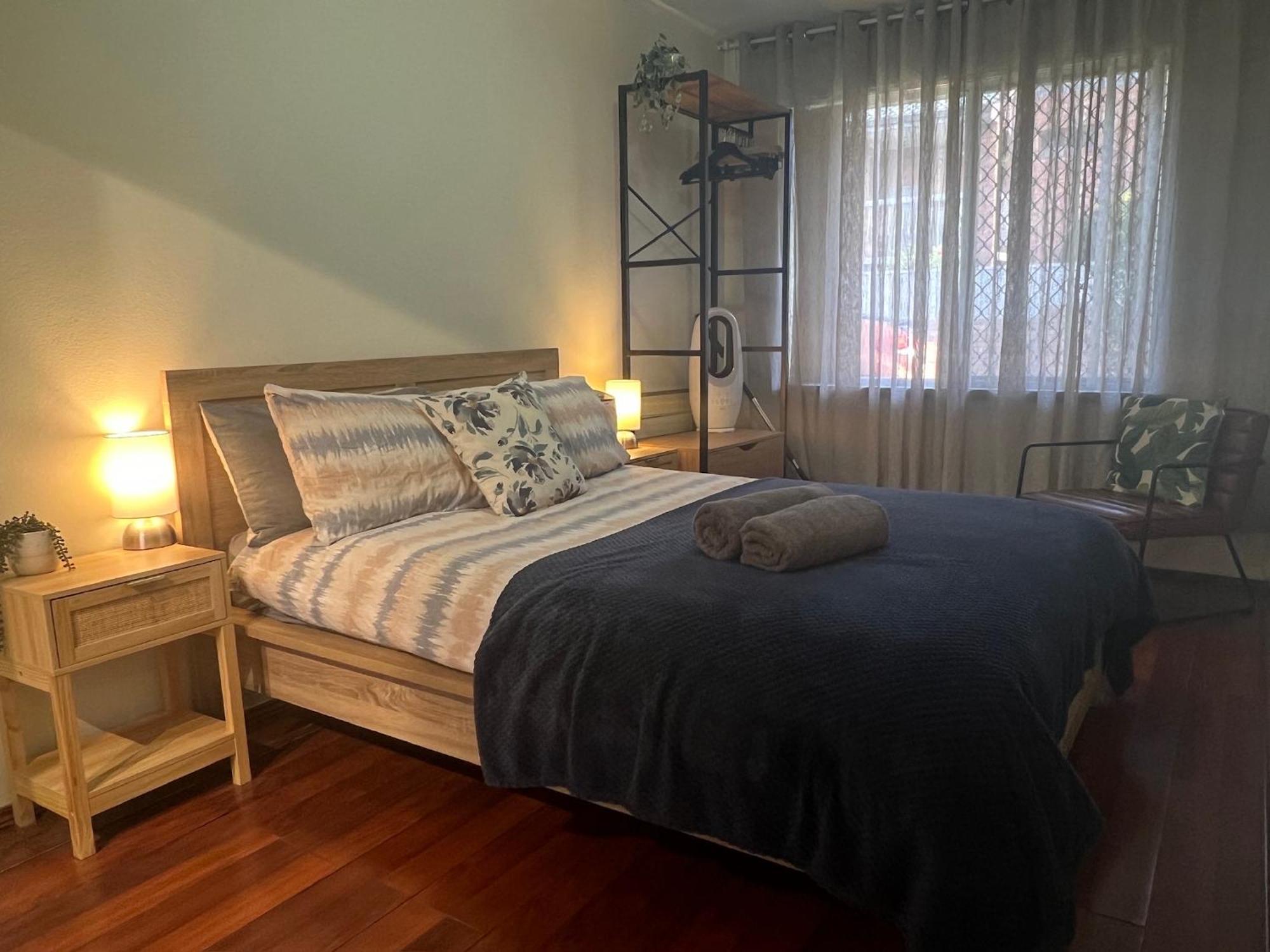 Cosy & Private, Walk To East Vic Park