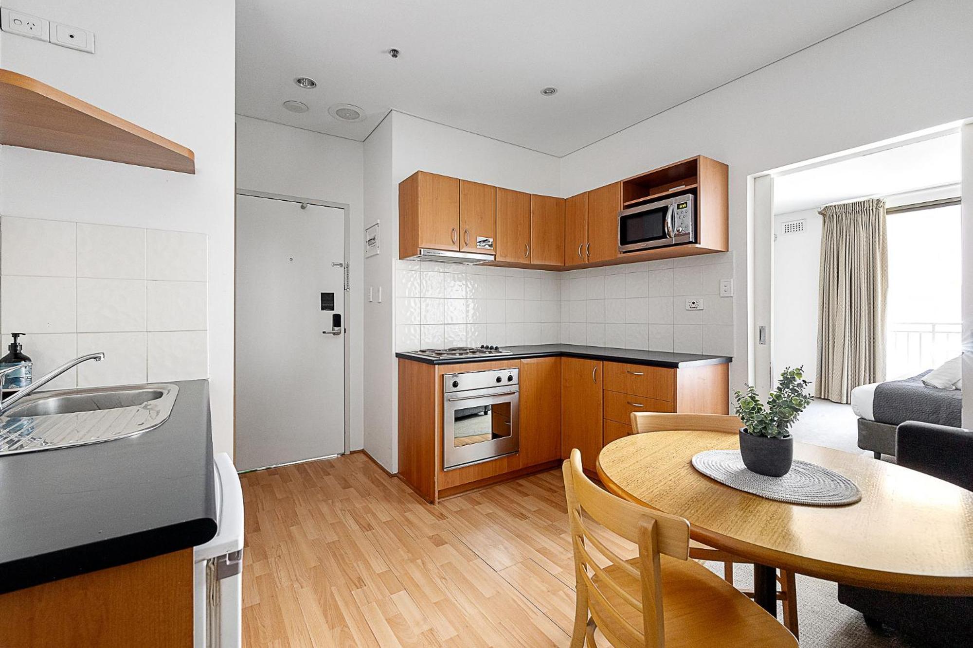 Retreat Horizons - Spacious Cbd 1br Perth