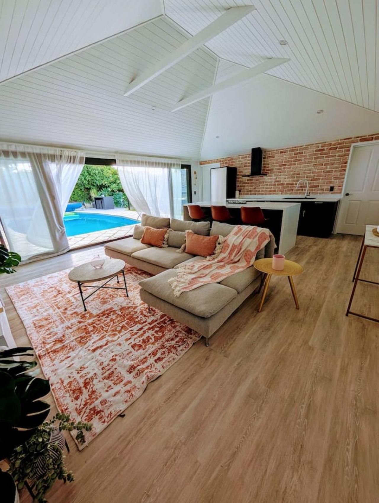 Pool House * Perth