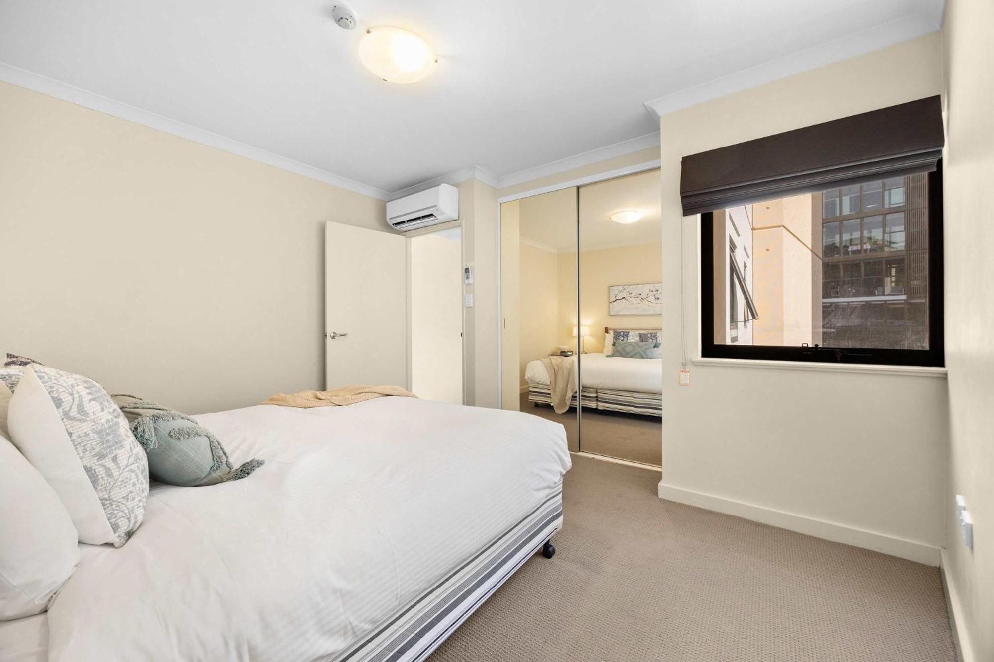 Apartment Views & Resort-style Living Pool Tennis & Parking