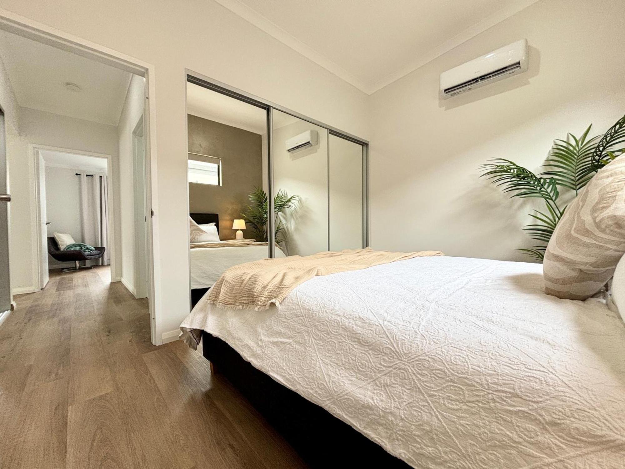 Villa Joondalup Hidden Gemma W Pool! *
