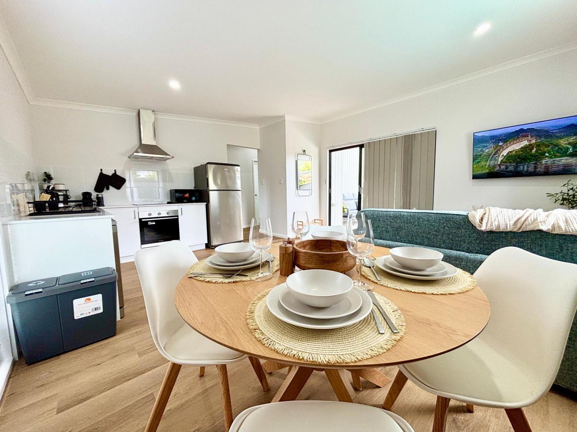 Joondalup Hidden Gemma W Pool! Villa