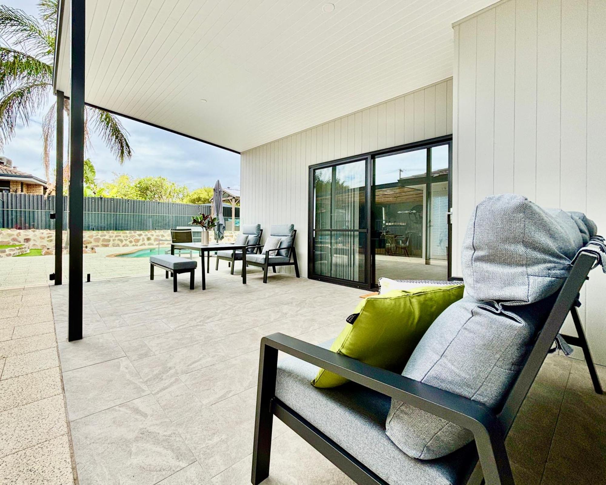 Joondalup Hidden Gemma W Pool! Villa *