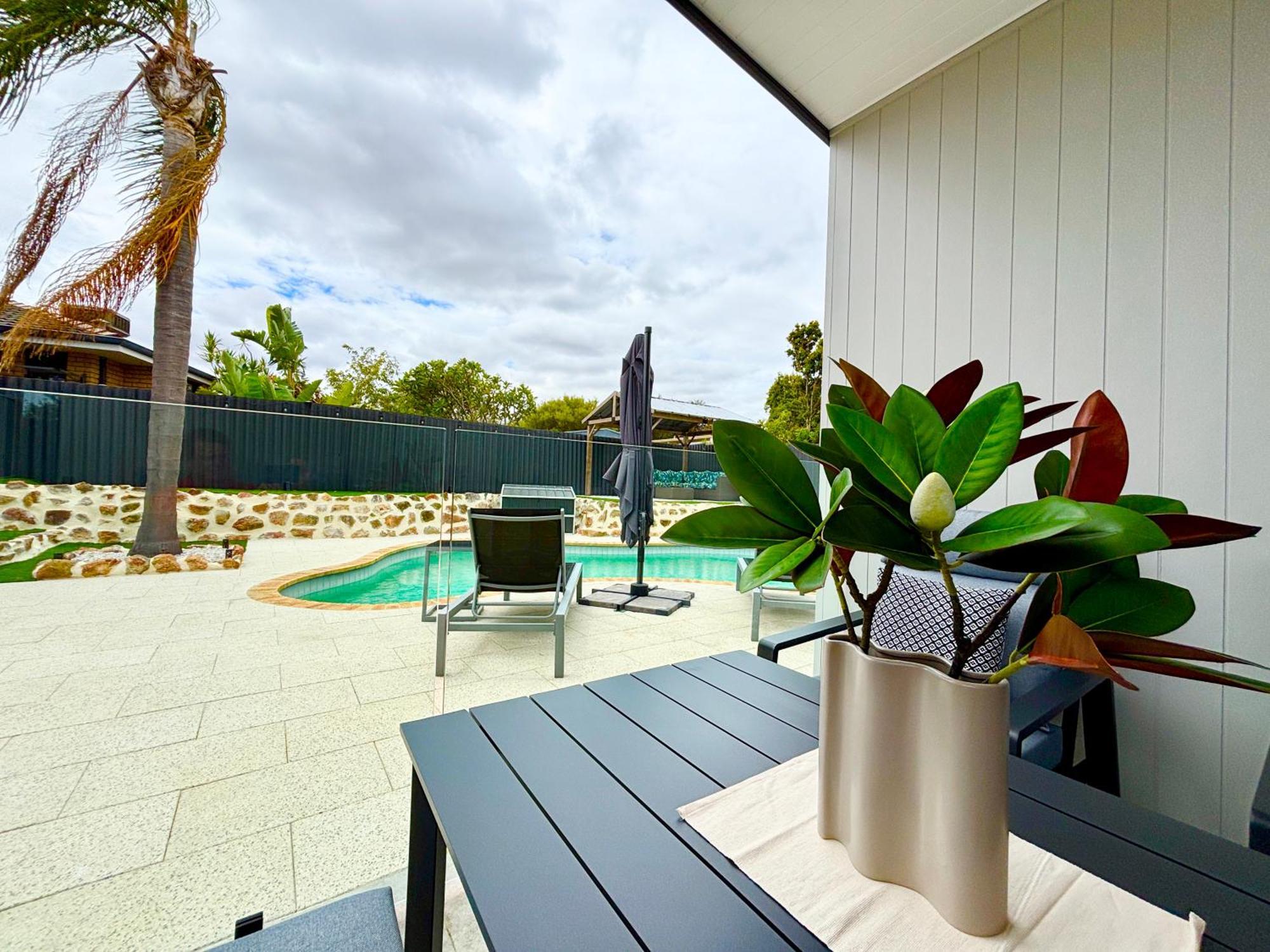 Villa Joondalup Hidden Gemma W Pool! *