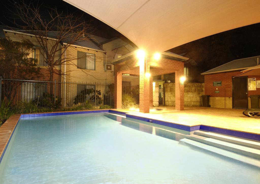 Darby Park Subiaco Aparthotel 4*
