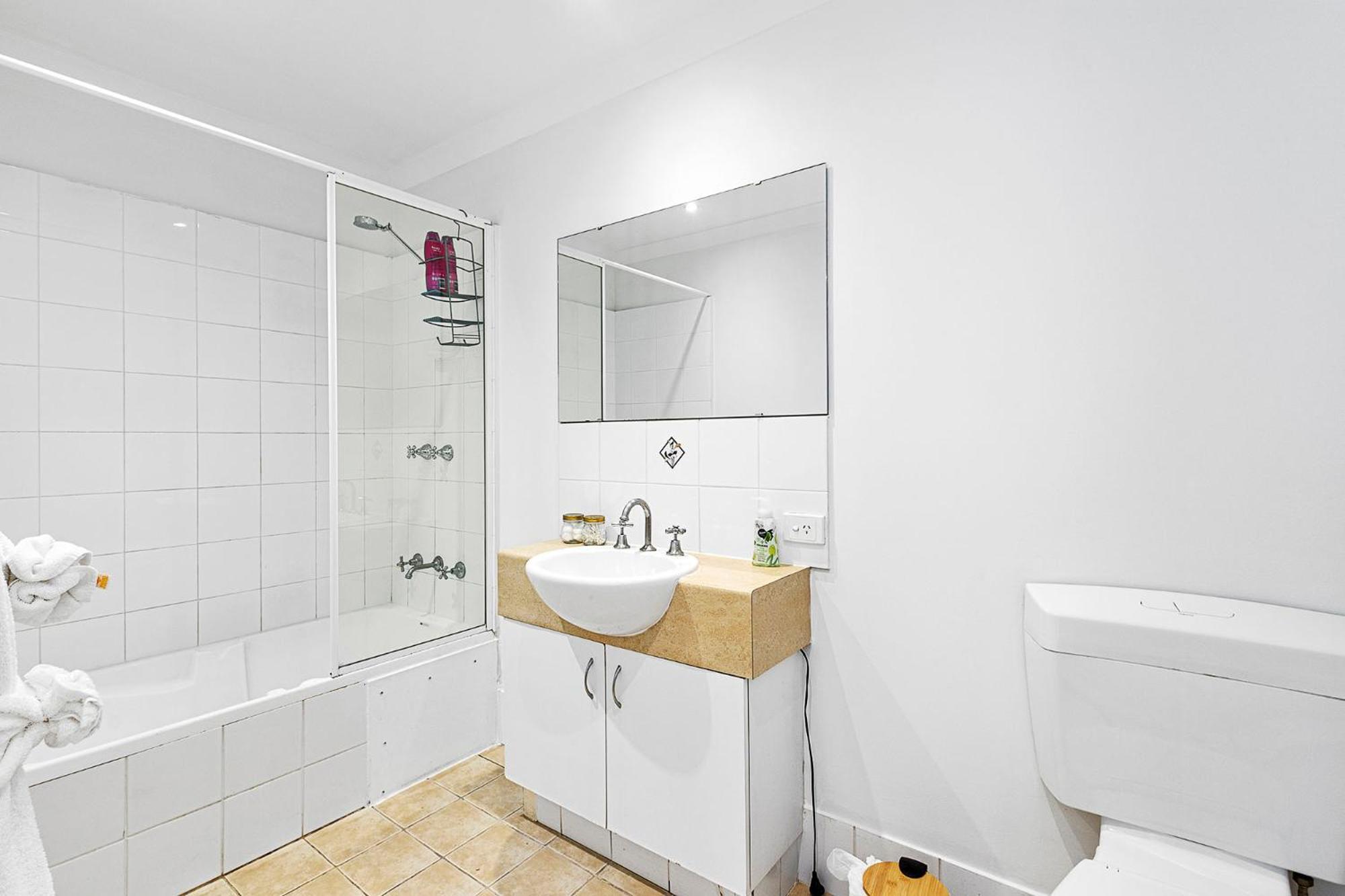 Apartment Modern 2br Pool, Gym, Parking *