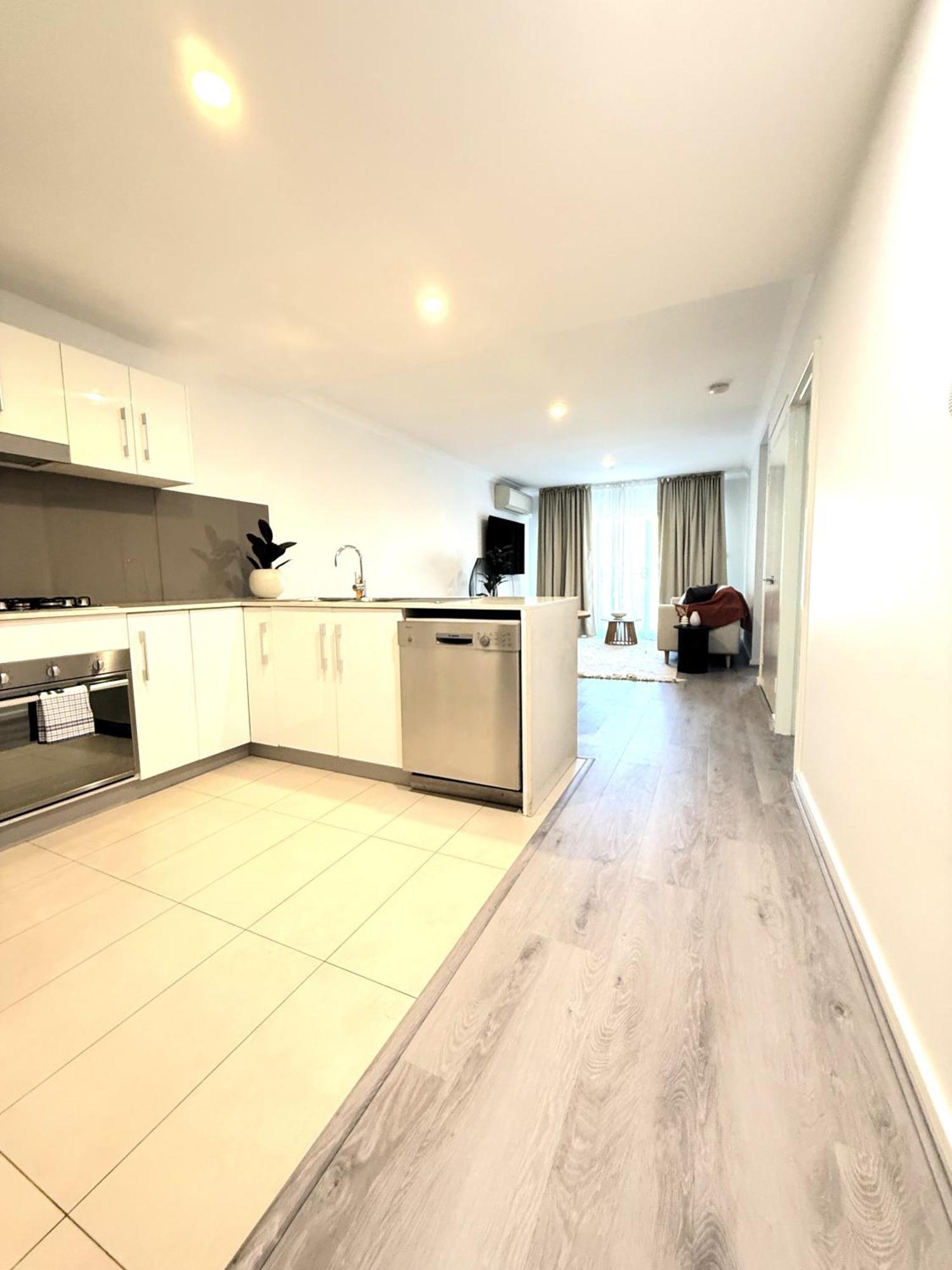 104 Eastperth Euphoria Escape 2br Parkng Apartment Perth