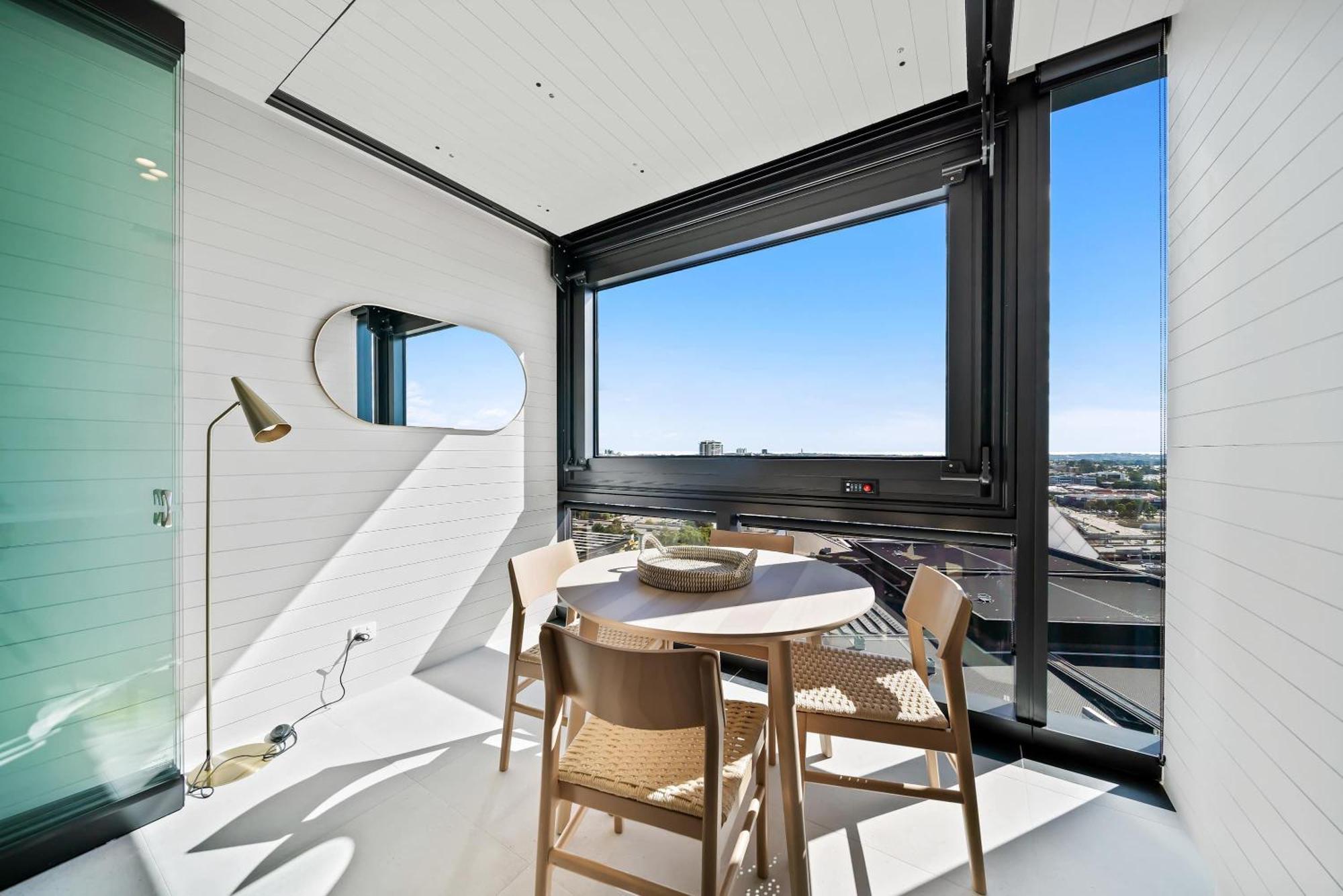 1br In The Heart Of The Cbd Apartment Perth