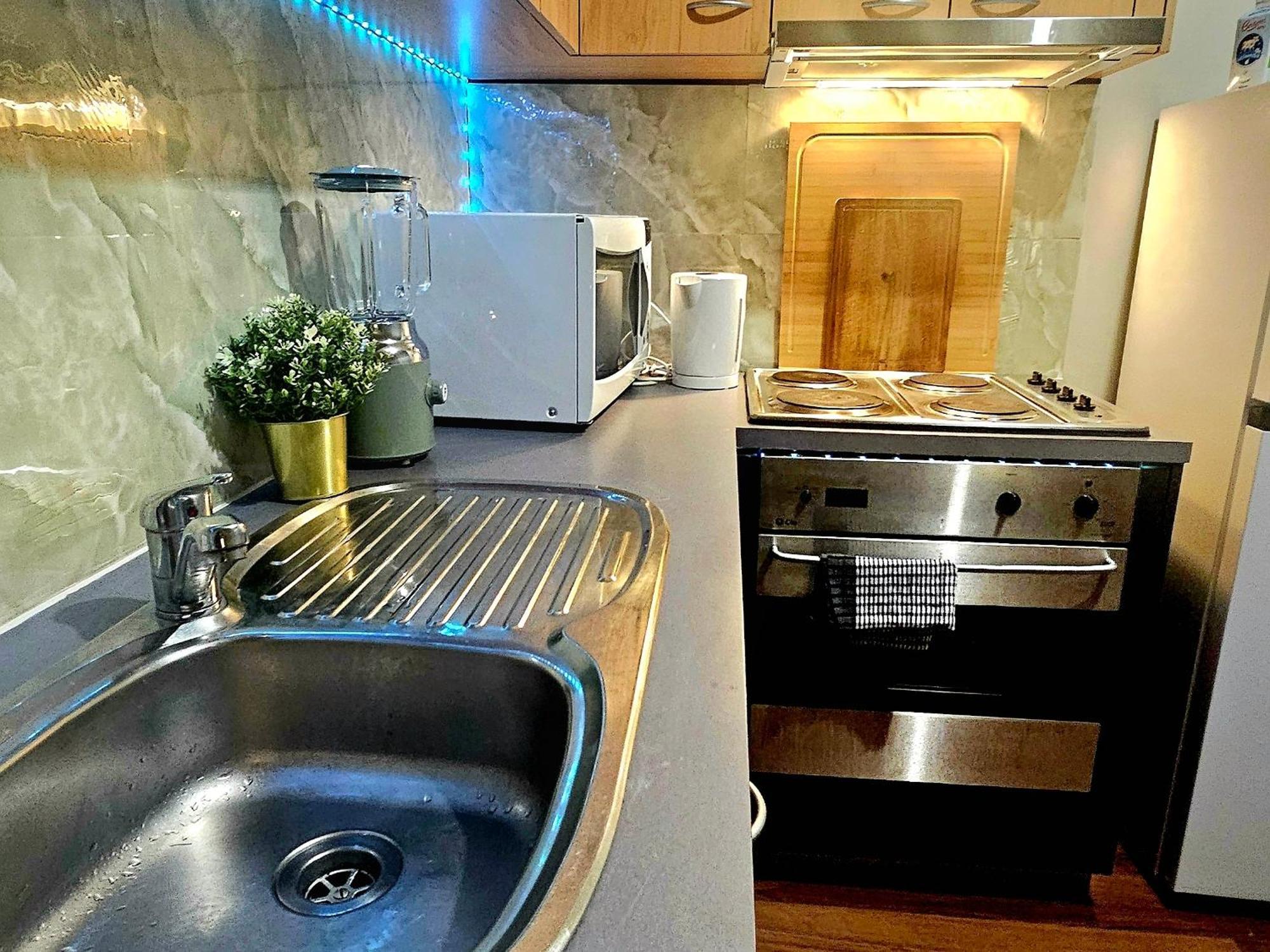 Joyful Stylish Retreat In *