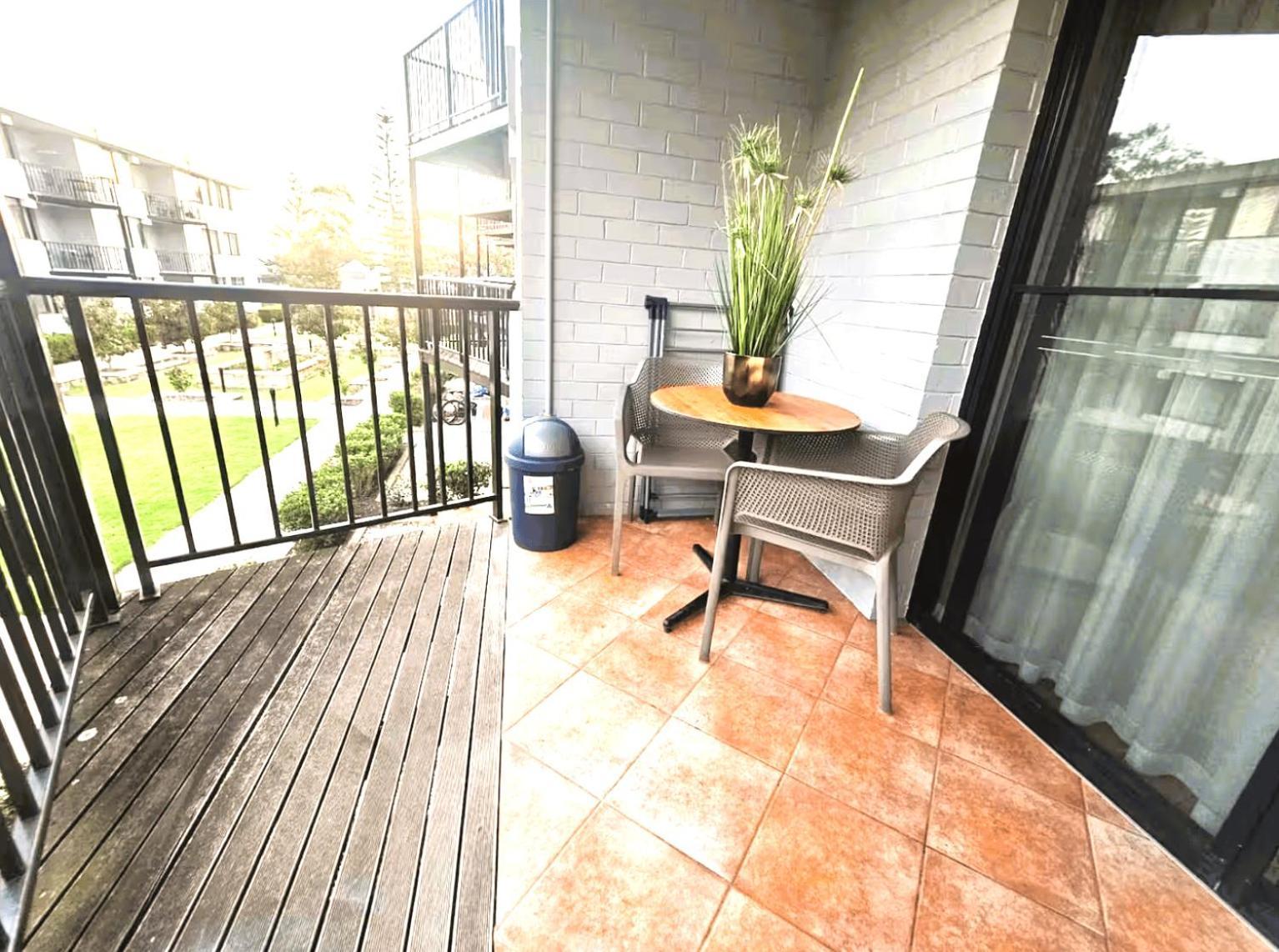 206 South Secret Sanctuary1br-prkg Apartment
