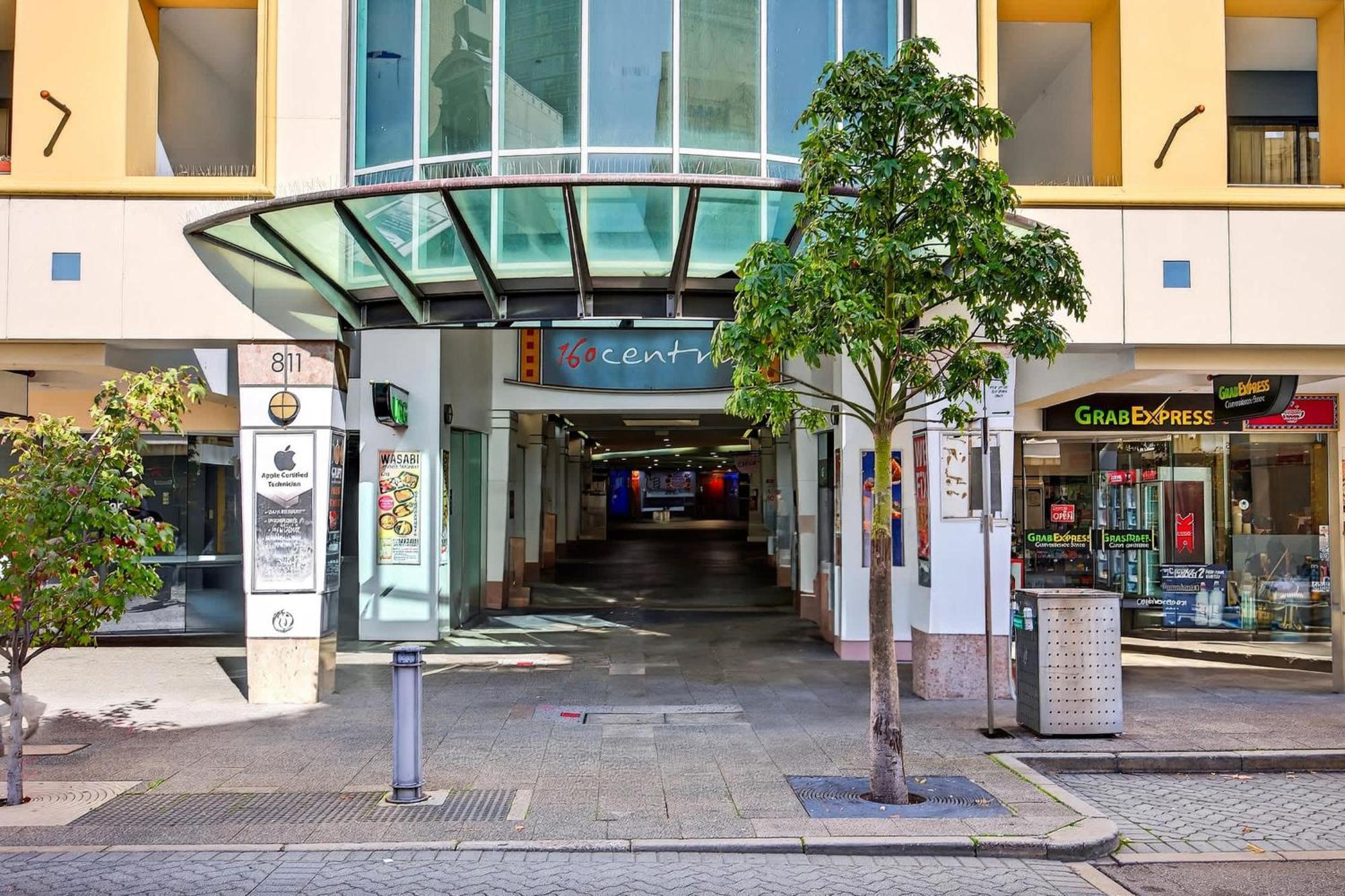 Stylish Cbd 2br With Balcony & Wi-fi * Perth
