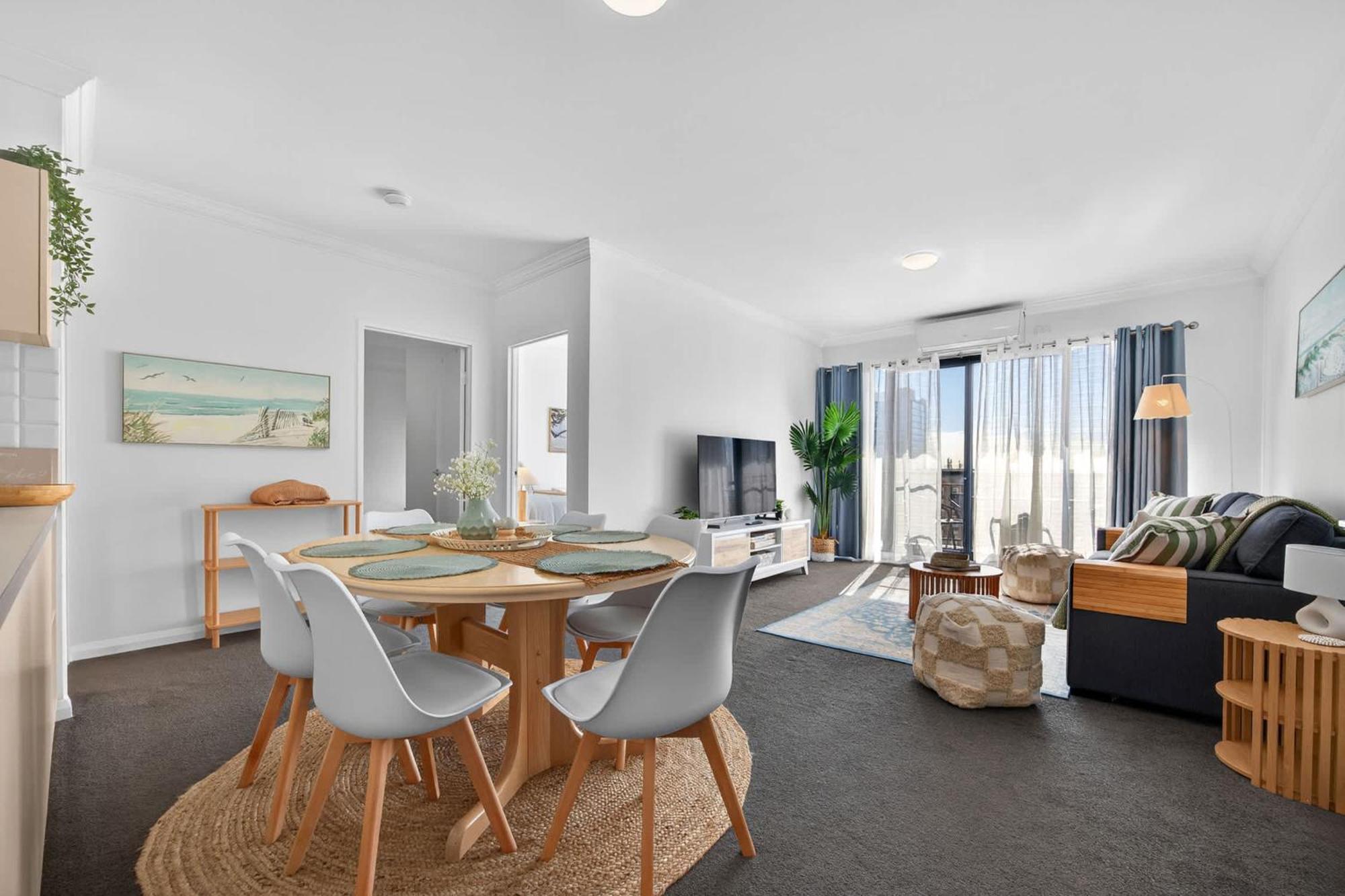 Apartment Stylish Cbd 2br With Balcony & Wi-fi *