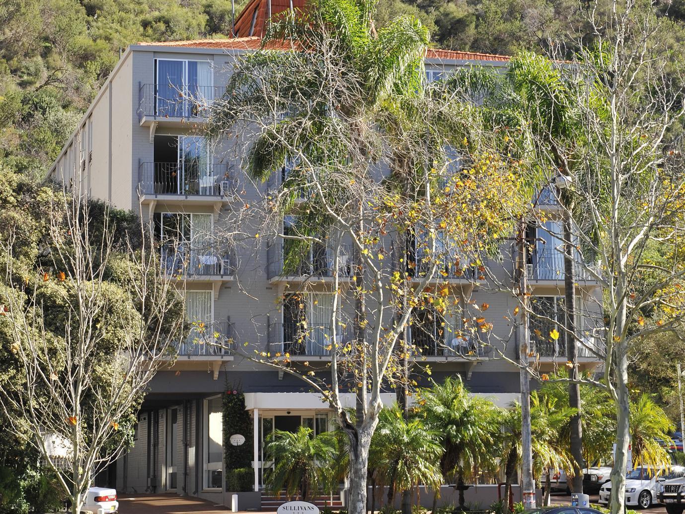 Sullivans Hotel