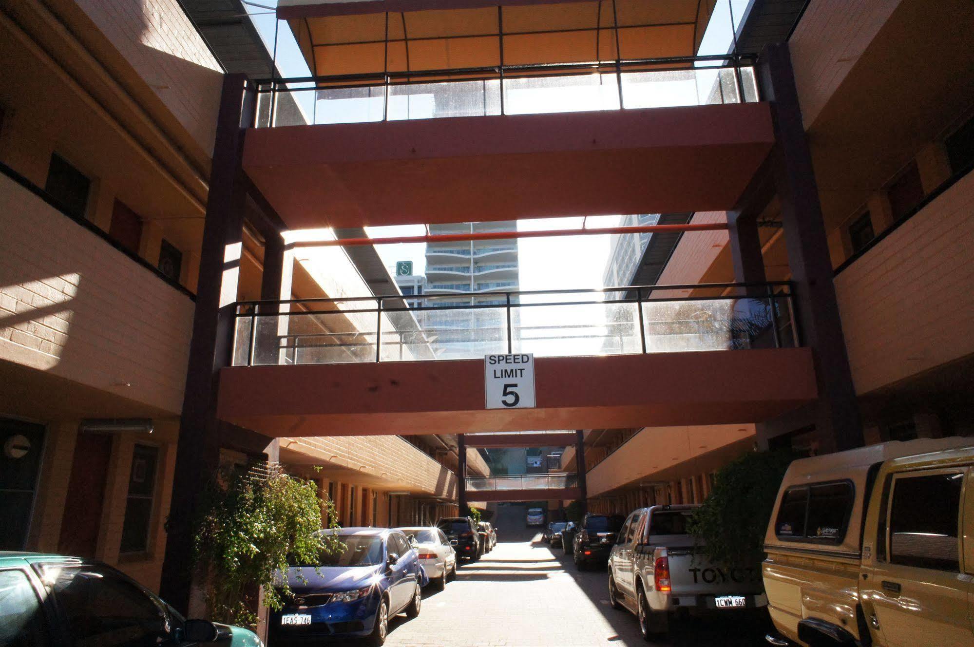 motel Waters 3*