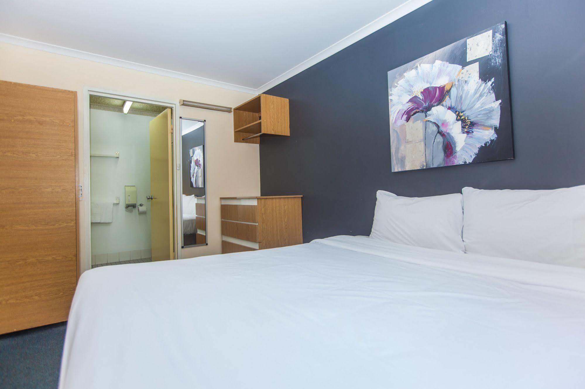 Aparthotel Perth Central City Stay Apartment Hotel 3*