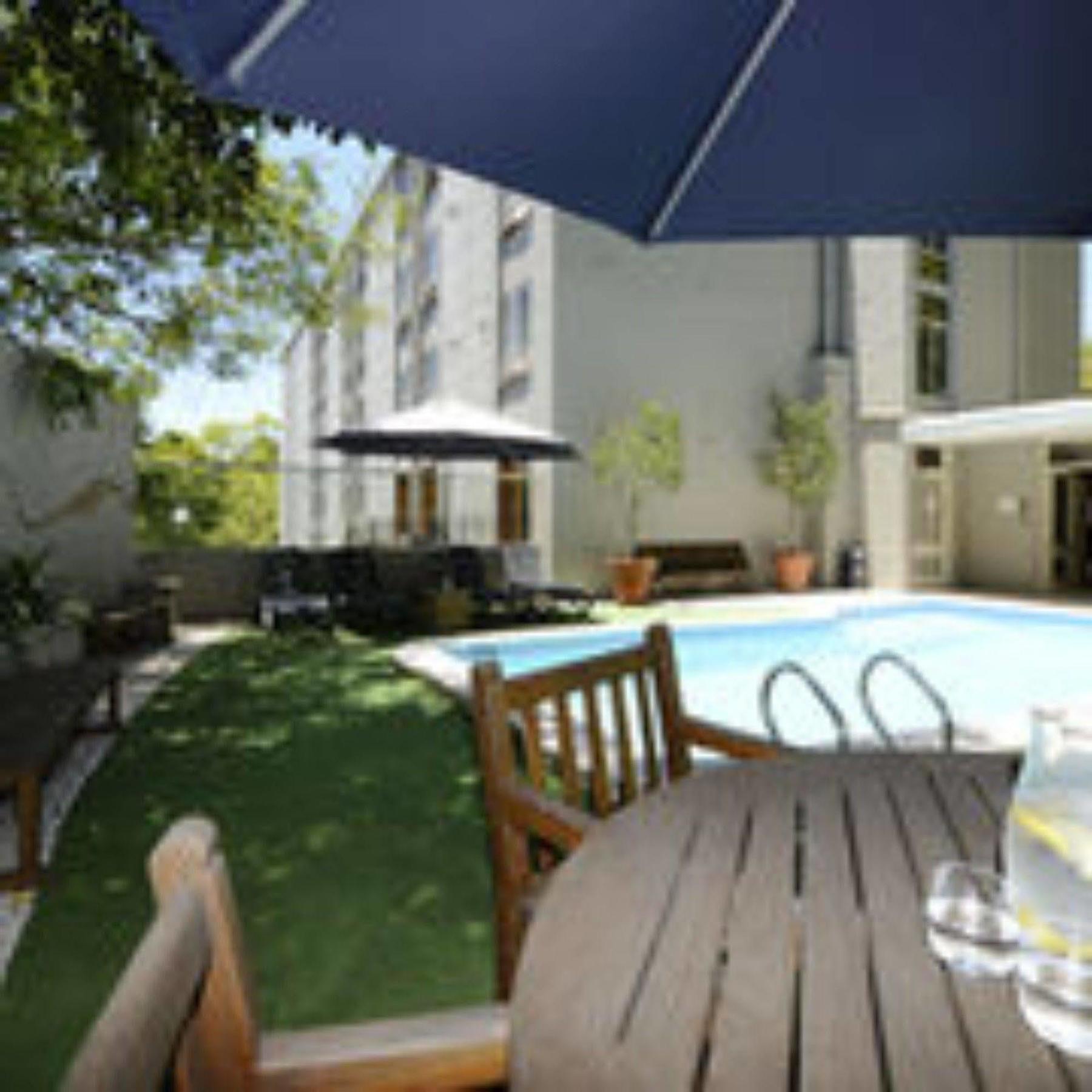 Sullivans Hotel