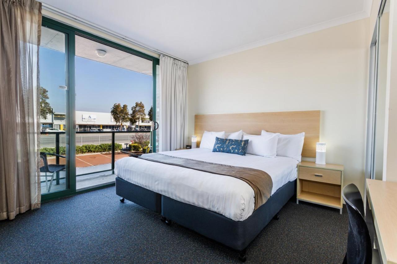 Aparthotel Ascot Official 4*