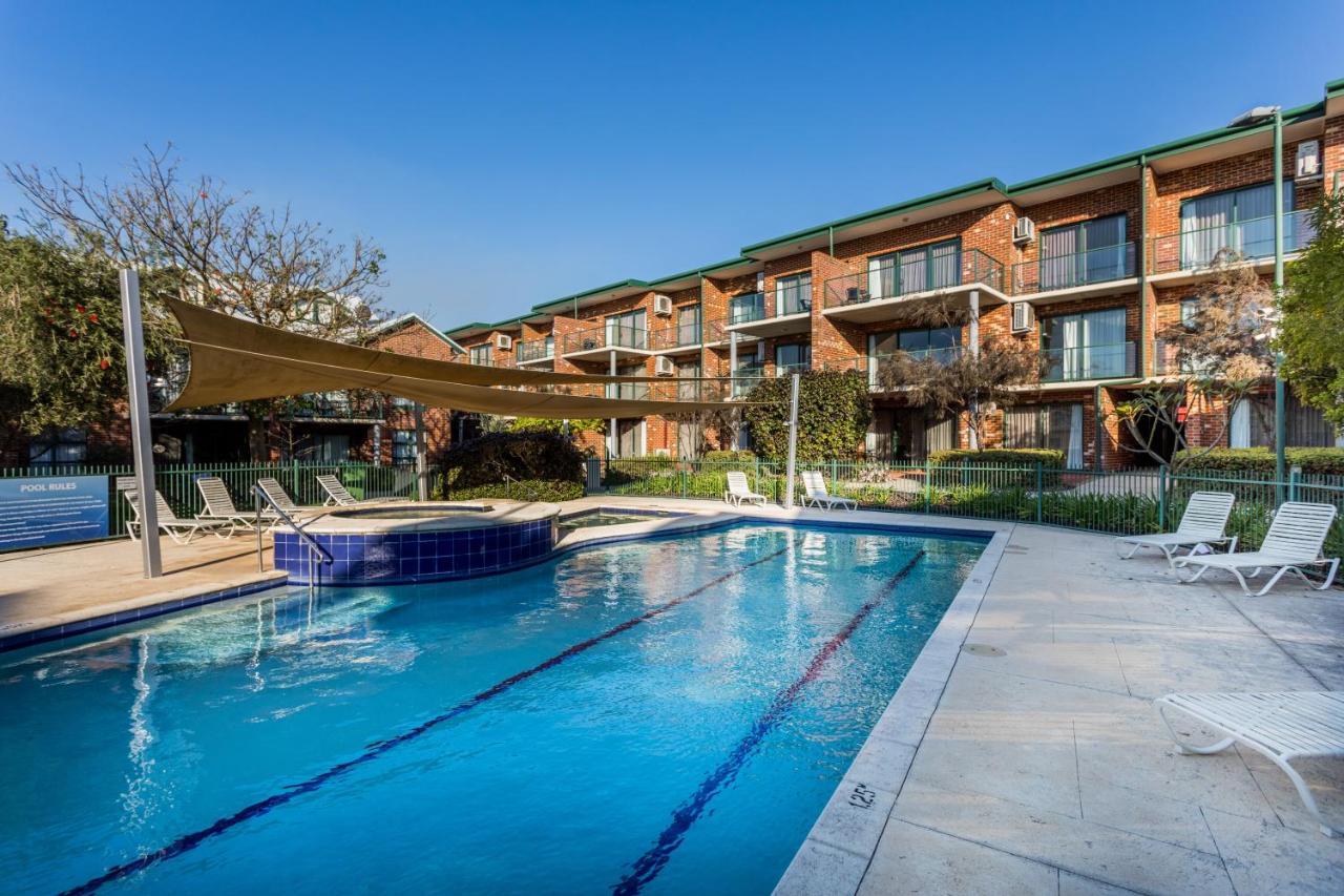 Aparthotel Ascot Official 4*