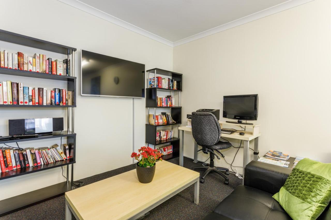 Aparthotel Ascot Official 4*