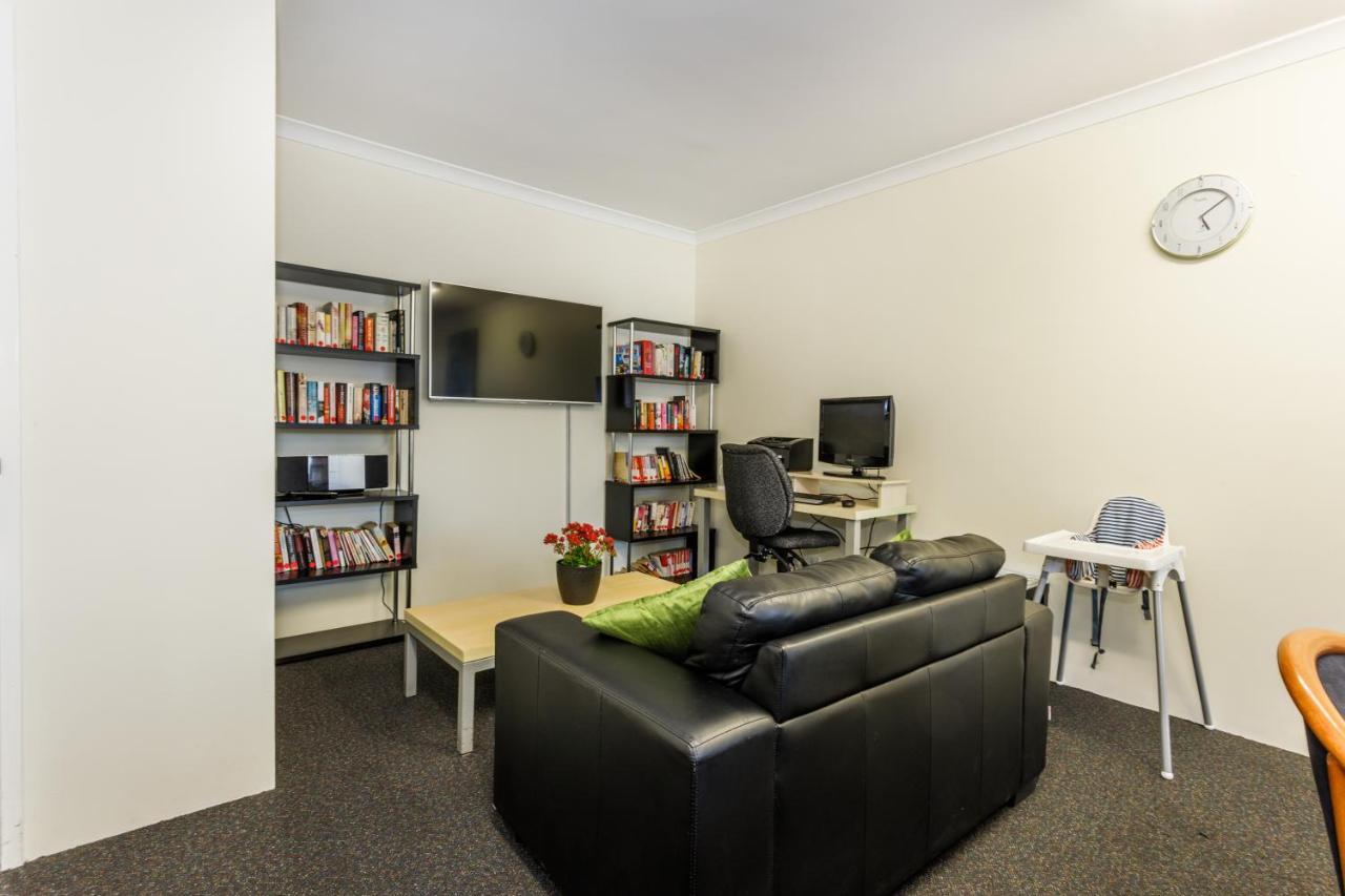 Ascot Official Aparthotel