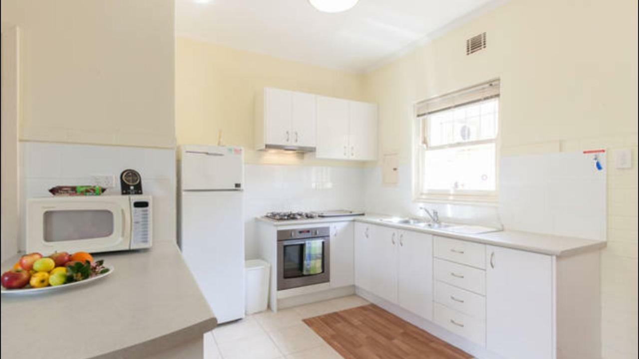 Broadway Apartment *