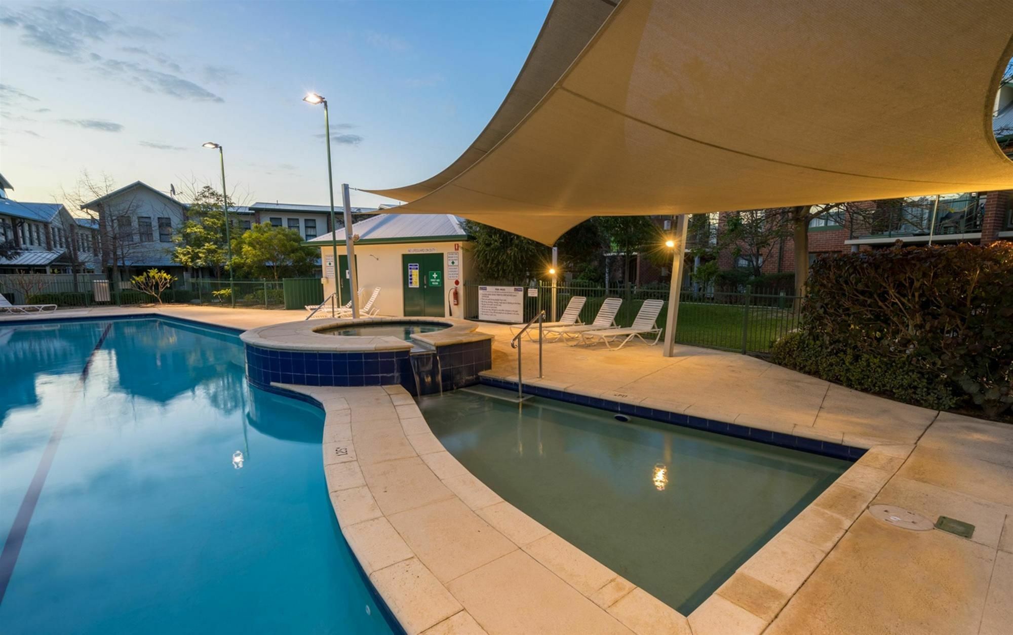 Ascot Official Aparthotel