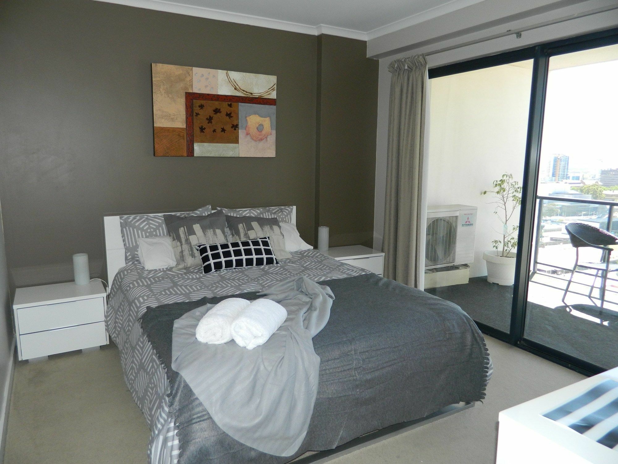 Murray View Apartment