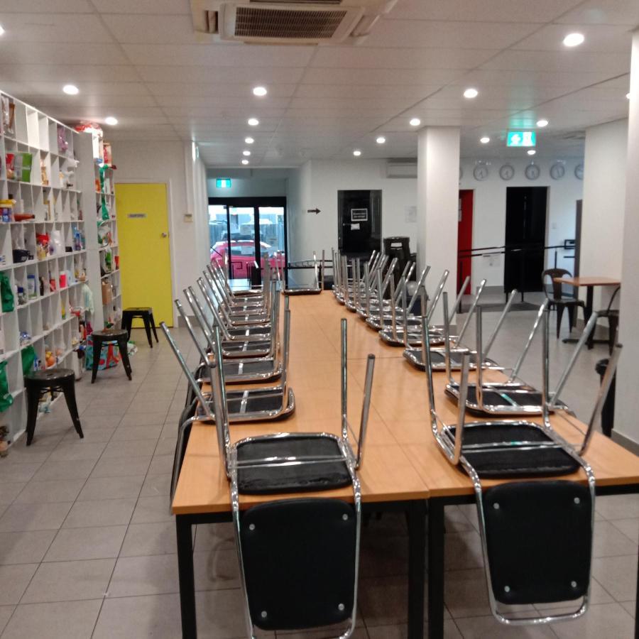 Backpackers - Note - Valid Passport Required To Check In Asrama *