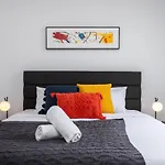 2 Chic Stylish Modern Family On Charles