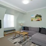 40 Modern & Chic Apt In East Perth