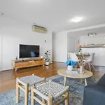 Stunning 2Br Cbd Apartment Next To King\'S Park